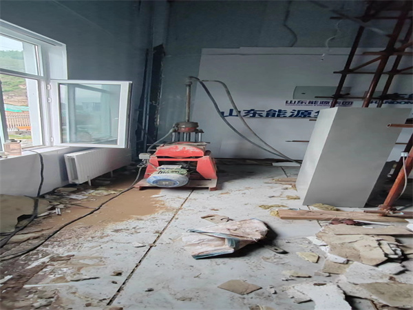 喜德地基基础下沉墙体裂缝加固注浆顶升施工